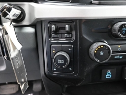 Ford Super Duty F-350 SRW XL 4WD Crew Cab 8' Box 2026