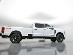 Ford Super Duty F-350 SRW XL 4WD Crew Cab 8' Box 2026