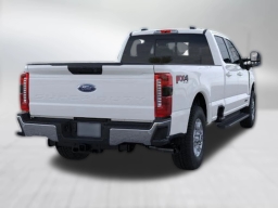 Ford Super Duty F-350 SRW XLT 4WD Crew Cab 8' Box 2026