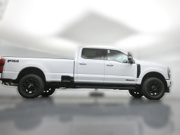 Ford Super Duty F-350 SRW XLT 4WD Crew Cab 8' Box 2026