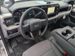 Ford Super Duty F-350 SRW XL 4WD Crew Cab 6.75' Box 2026