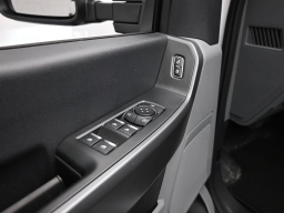 Ford Super Duty F-350 SRW XL 4WD Crew Cab 8' Box 2026