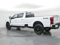 Ford Super Duty F-350 SRW XLT 4WD Crew Cab 8' Box 2026