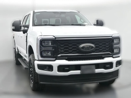 Ford Super Duty F-350 SRW XLT 4WD Crew Cab 8' Box 2026