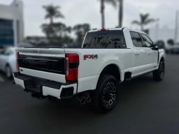 Ford Super Duty F-350 SRW Platinum 4WD Crew Cab 6.75' Box 2026