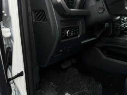 Ford Super Duty F-350 SRW Platinum 4WD Crew Cab 6.75' Box 2026