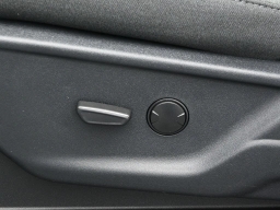 Ford Super Duty F-350 SRW XLT 4WD Crew Cab 8' Box 2026