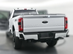 Ford Super Duty F-350 SRW XLT 4WD Crew Cab 8' Box 2026