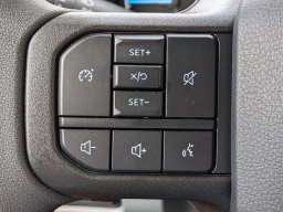 Ford Super Duty F-350 SRW XL 4WD Crew Cab 8' Box 2026