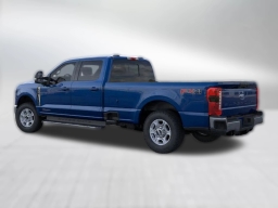 Ford Super Duty F-350 SRW XLT 4WD Crew Cab 8' Box 2026