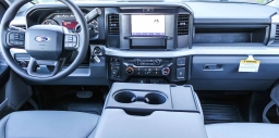 Ford Super Duty F-350 SRW XL 4WD Crew Cab 8' Box 2026