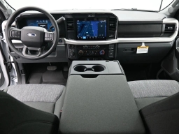 Ford Super Duty F-350 SRW XLT 4WD Crew Cab 8' Box 2026