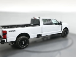 Ford Super Duty F-350 SRW XLT 4WD Crew Cab 8' Box 2026