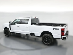 Ford Super Duty F-350 SRW XLT 4WD Crew Cab 8' Box 2026