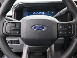 Ford Super Duty F-350 SRW XLT 4WD Crew Cab 8' Box 2026