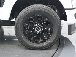 Ford Super Duty F-350 SRW XLT 4WD Crew Cab 8' Box 2026