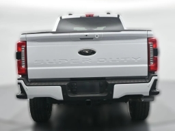 Ford Super Duty F-350 SRW XLT 4WD Crew Cab 8' Box 2026