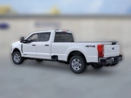 Ford Super Duty F-350 SRW XLT 4WD Crew Cab 8' Box 2026