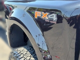 Ford Super Duty F-350 DRW LARIAT 4WD Crew Cab 8' Box 2025