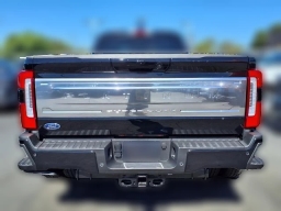 Ford Super Duty F-350 DRW Platinum 4WD Crew Cab 8' Box 2026