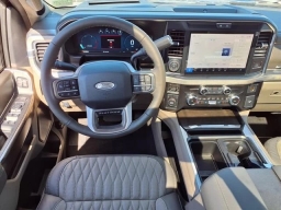 Ford Super Duty F-350 DRW Platinum 4WD Crew Cab 8' Box 2026