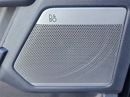 Ford Super Duty F-350 DRW LARIAT 4WD Crew Cab 8' Box 2025