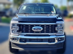 Ford Super Duty F-350 DRW LARIAT 4WD Crew Cab 8' Box 2025