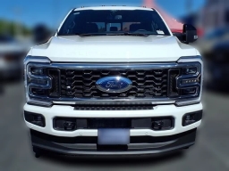 Ford Super Duty F-350 DRW Platinum 4WD Crew Cab 8' Box 2026