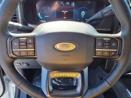Ford Super Duty F-350 DRW Platinum 4WD Crew Cab 8' Box 2026
