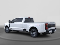 Ford Super Duty F-350 DRW Platinum 4WD Crew Cab 8' Box 2026