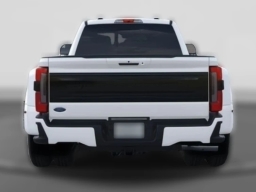 Ford Super Duty F-350 DRW Platinum 4WD Crew Cab 8' Box 2026