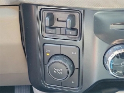 Ford Super Duty F-350 DRW Platinum 4WD Crew Cab 8' Box 2025