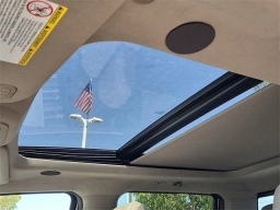 Ford Super Duty F-350 DRW Platinum 4WD Crew Cab 8' Box 2025