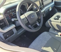 Ford Super Duty F-350 DRW XLT 4WD Crew Cab 8' Box 2026