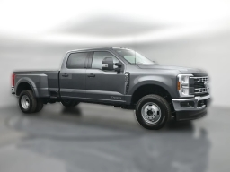 Ford Super Duty F-350 DRW XLT 4WD Crew Cab 8' Box 2026