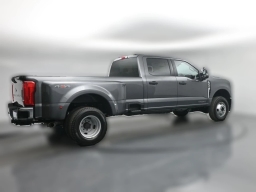 Ford Super Duty F-350 DRW XLT 4WD Crew Cab 8' Box 2026