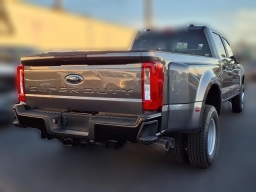 Ford Super Duty F-350 DRW XL 4WD Crew Cab 8' Box 2026