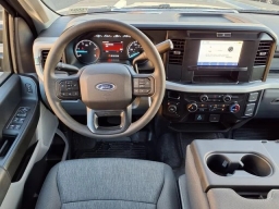 Ford Super Duty F-350 DRW XL 4WD Crew Cab 8' Box 2026