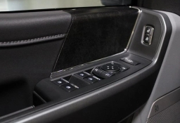 Ford Super Duty F-350 DRW XLT 4WD Crew Cab 8' Box 2026