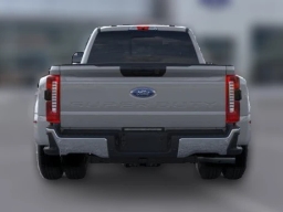 Ford Super Duty F-350 DRW XLT 4WD Crew Cab 8' Box 2026