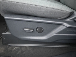 Ford Super Duty F-350 DRW XLT 4WD Crew Cab 8' Box 2026