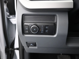 Ford Super Duty F-350 DRW XLT 4WD Crew Cab 8' Box 2026