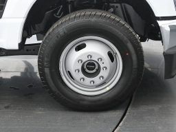 Ford Super Duty F-350 DRW XLT 4WD Crew Cab 8' Box 2026