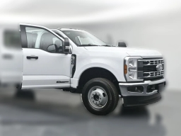 Ford Super Duty F-350 DRW XLT 4WD Crew Cab 8' Box 2026