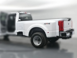Ford Super Duty F-350 DRW XLT 4WD Crew Cab 8' Box 2026