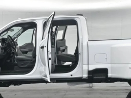 Ford Super Duty F-350 DRW XLT 4WD Crew Cab 8' Box 2026