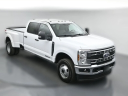 Ford Super Duty F-350 DRW XLT 4WD Crew Cab 8' Box 2026