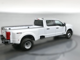 Ford Super Duty F-350 DRW XLT 4WD Crew Cab 8' Box 2026