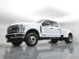Ford Super Duty F-350 DRW XLT 4WD Crew Cab 8' Box 2026