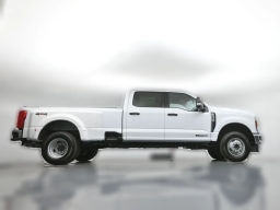 Ford Super Duty F-350 DRW XLT 4WD Crew Cab 8' Box 2026